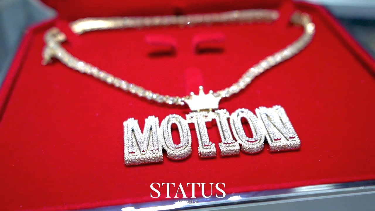 Custom diamond MOTION pendant with crown - Status Jewels
